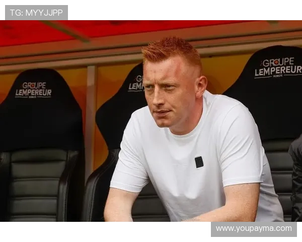 朗斯主帅斯蒂尔因妻子肺部感染住院含泪辞职引发广泛关注